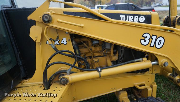 image for item DF1561 1998 John Deere 310E backhoe