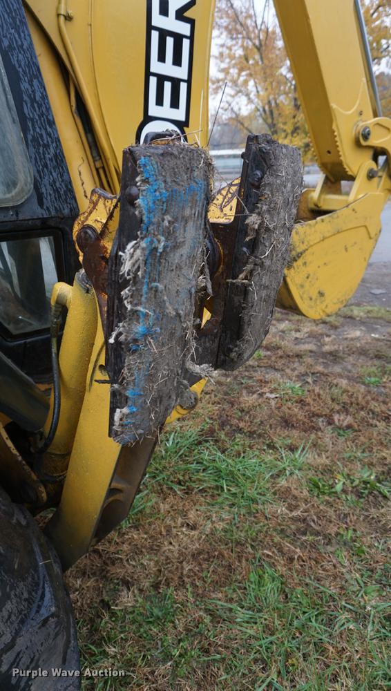 image for item DF1561 1998 John Deere 310E backhoe