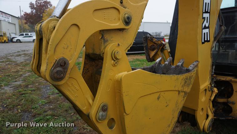 image for item DF1561 1998 John Deere 310E backhoe