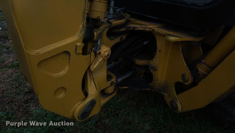 image for item DF1561 1998 John Deere 310E backhoe