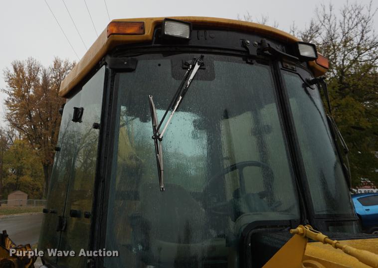 image for item DF1561 1998 John Deere 310E backhoe