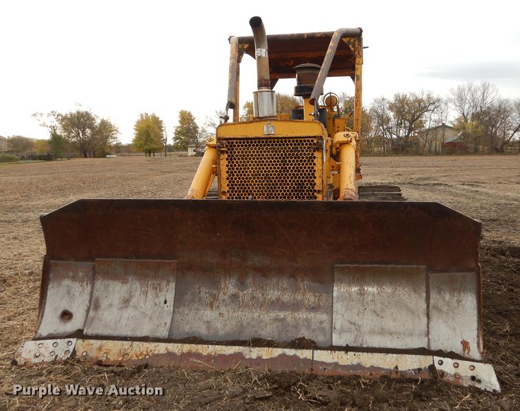 image for item DF1950 1966 International Harvester TD15B dozer