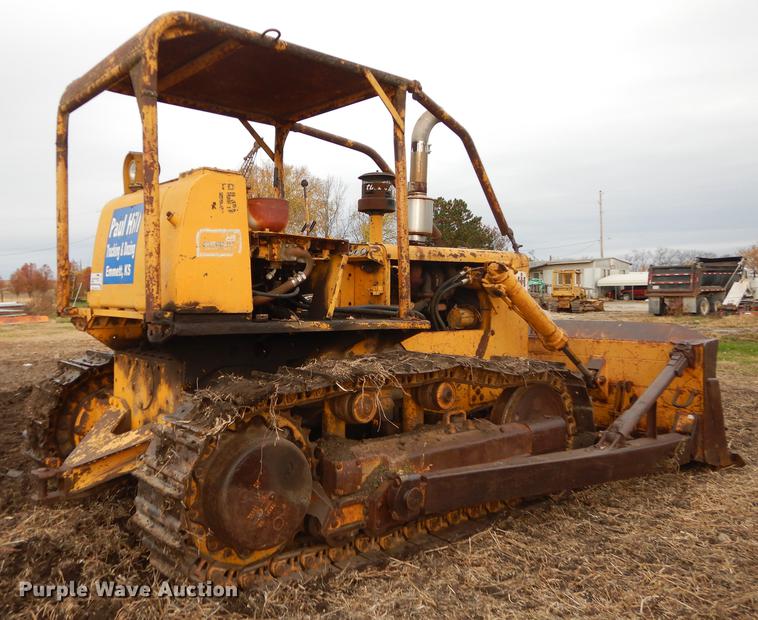 image for item DF1950 1966 International Harvester TD15B dozer