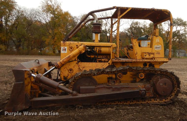 image for item DF1950 1966 International Harvester TD15B dozer