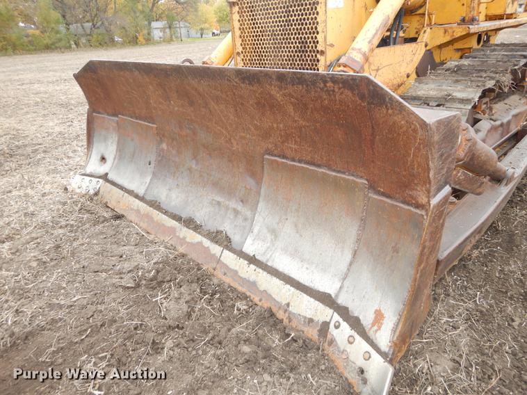 image for item DF1950 1966 International Harvester TD15B dozer