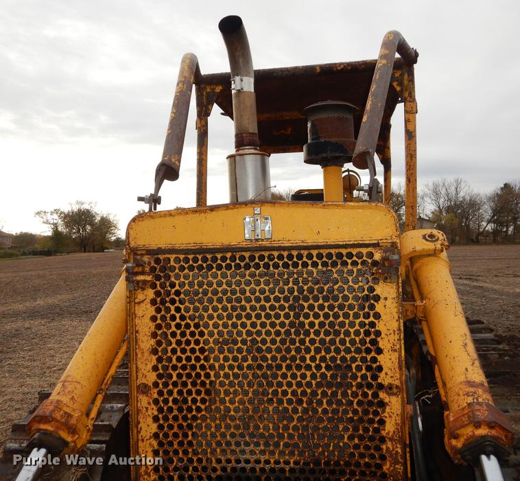 image for item DF1950 1966 International Harvester TD15B dozer