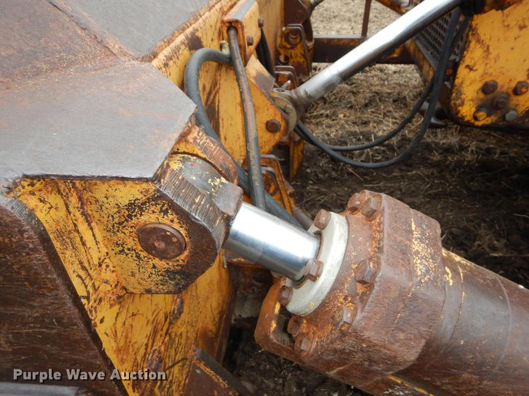 image for item DF1950 1966 International Harvester TD15B dozer