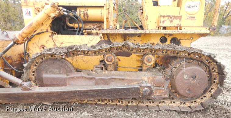 image for item DF1950 1966 International Harvester TD15B dozer