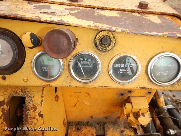 image for item DF1950 1966 International Harvester TD15B dozer