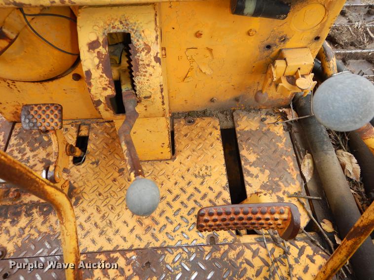 image for item DF1950 1966 International Harvester TD15B dozer