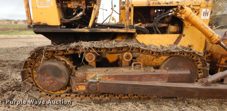 image for item DF1950 1966 International Harvester TD15B dozer
