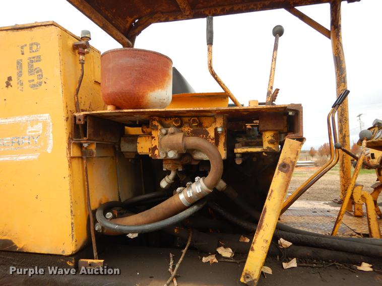 image for item DF1950 1966 International Harvester TD15B dozer