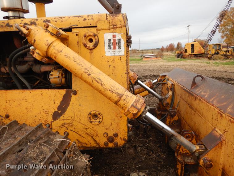 image for item DF1950 1966 International Harvester TD15B dozer