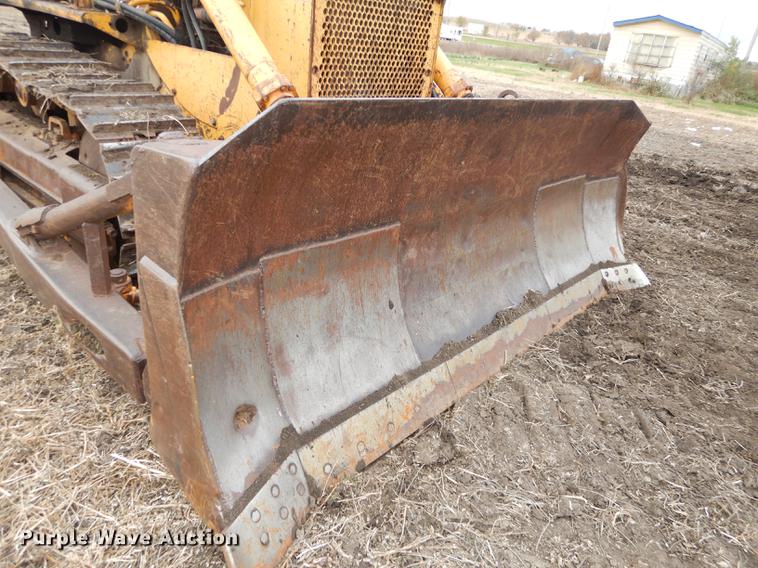 image for item DF1950 1966 International Harvester TD15B dozer