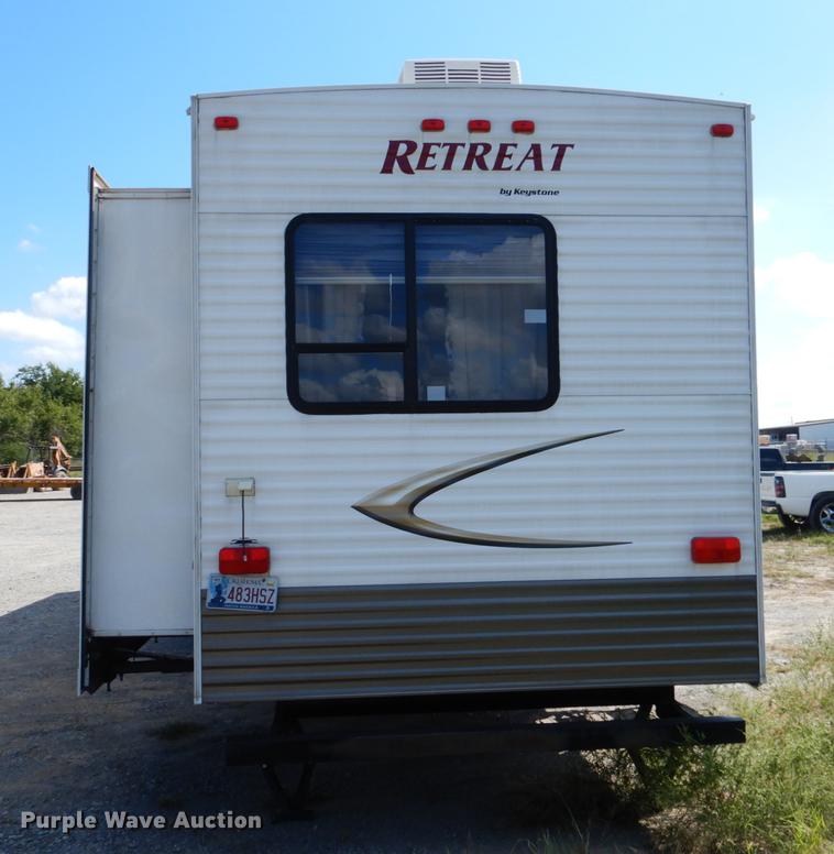 image for item DF2000 2011 Keystone Retreat camper