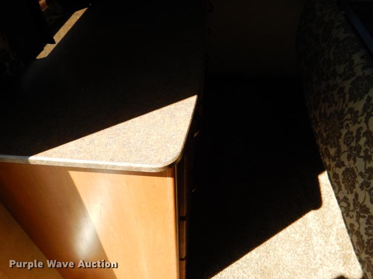 image for item DF2000 2011 Keystone Retreat camper