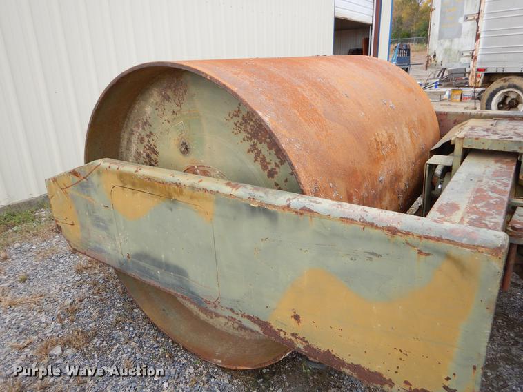 image for item DF2005 Tampo 84S single drum vibratory roller