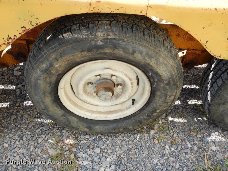 image for item DF2006 1974 Belshe equipment trailer