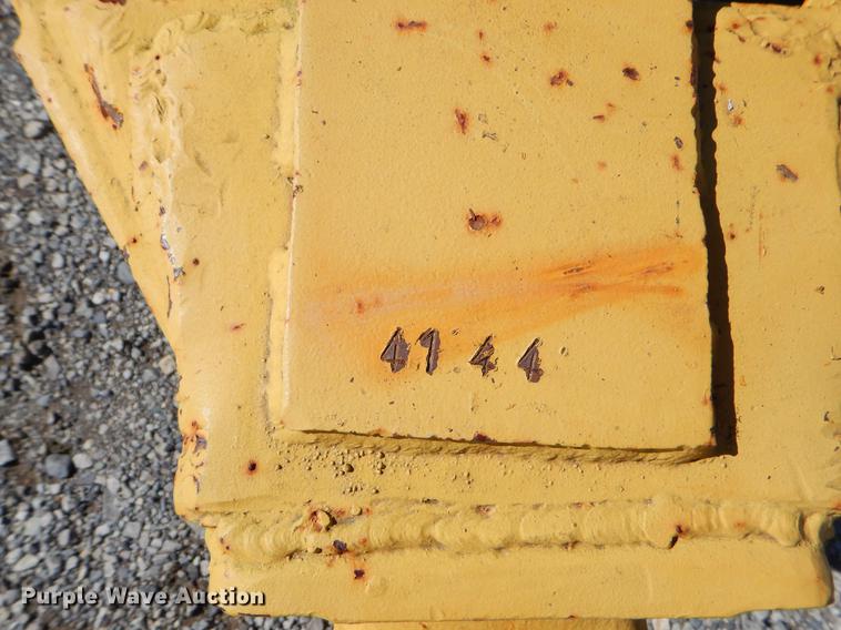 image for item DF2006 1974 Belshe equipment trailer