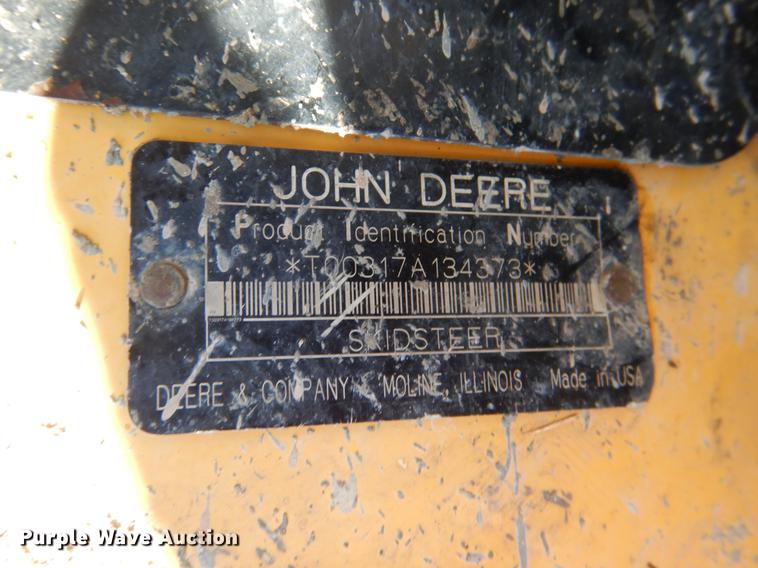 image for item DF2007 2007 John Deere 317 skid steer