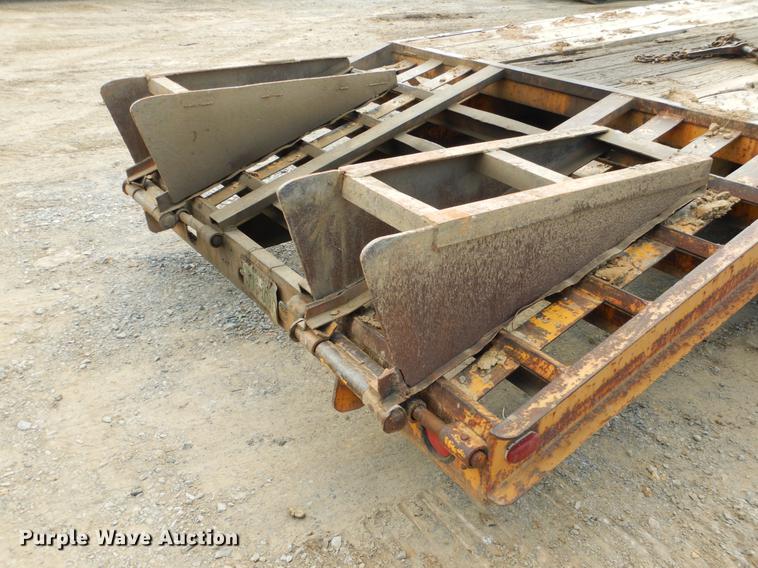 image for item DF2008 1979 Chief equipment trailer