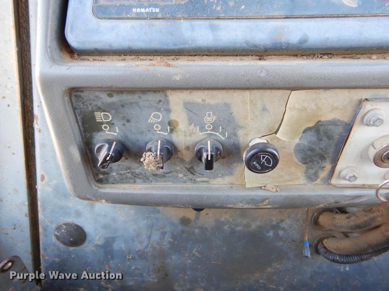 image for item DF2009 1997 Komatsu D41E dozer