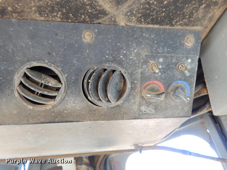 image for item DF2009 1997 Komatsu D41E dozer