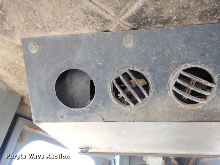 image for item DF2009 1997 Komatsu D41E dozer