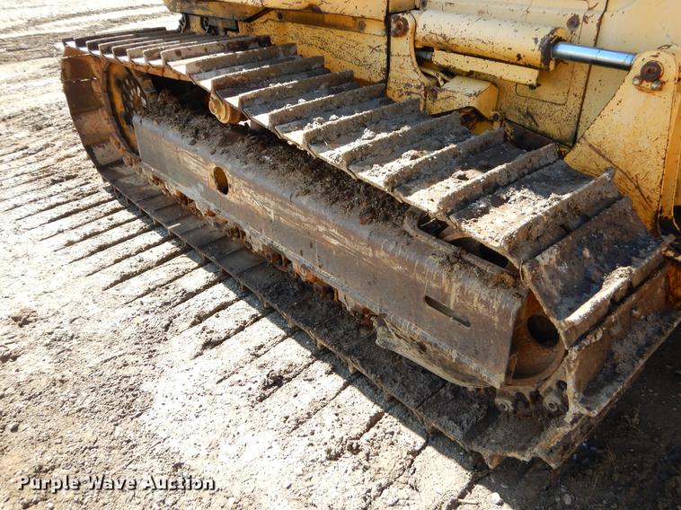 image for item DF2009 1997 Komatsu D41E dozer