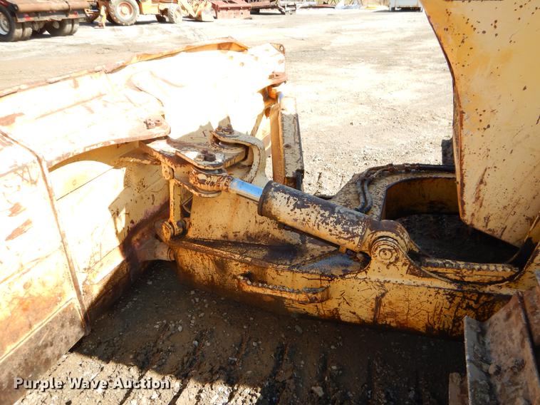 image for item DF2009 1997 Komatsu D41E dozer