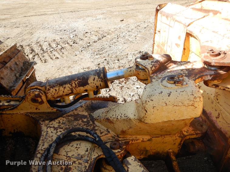 image for item DF2009 1997 Komatsu D41E dozer