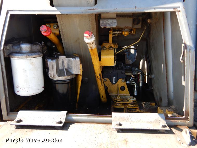 image for item DF2009 1997 Komatsu D41E dozer