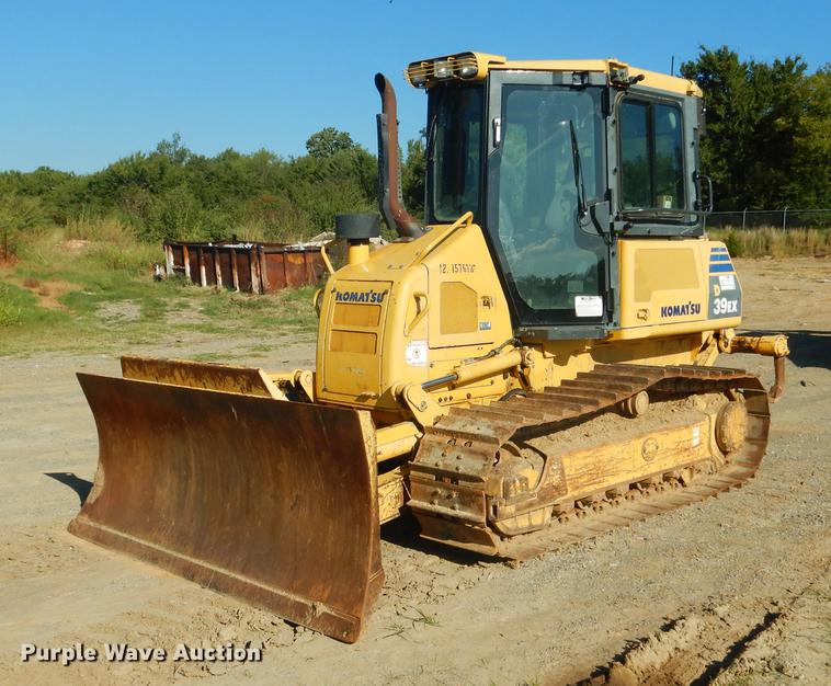 image for item DF2011 2011 Komatsu D39EX-22 dozer