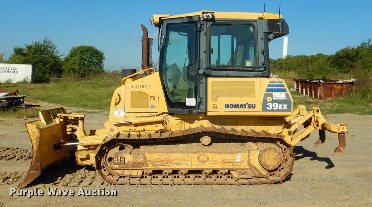 image for item DF2011 2011 Komatsu D39EX-22 dozer