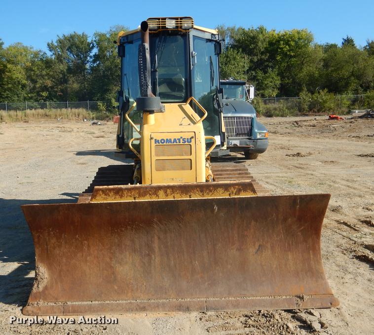 image for item DF2011 2011 Komatsu D39EX-22 dozer