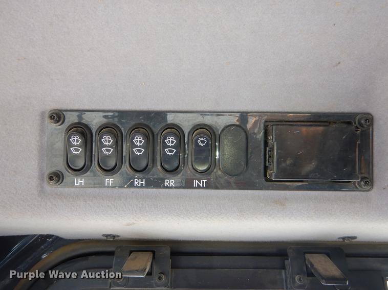 image for item DF2011 2011 Komatsu D39EX-22 dozer