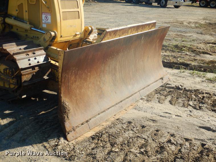 image for item DF2011 2011 Komatsu D39EX-22 dozer
