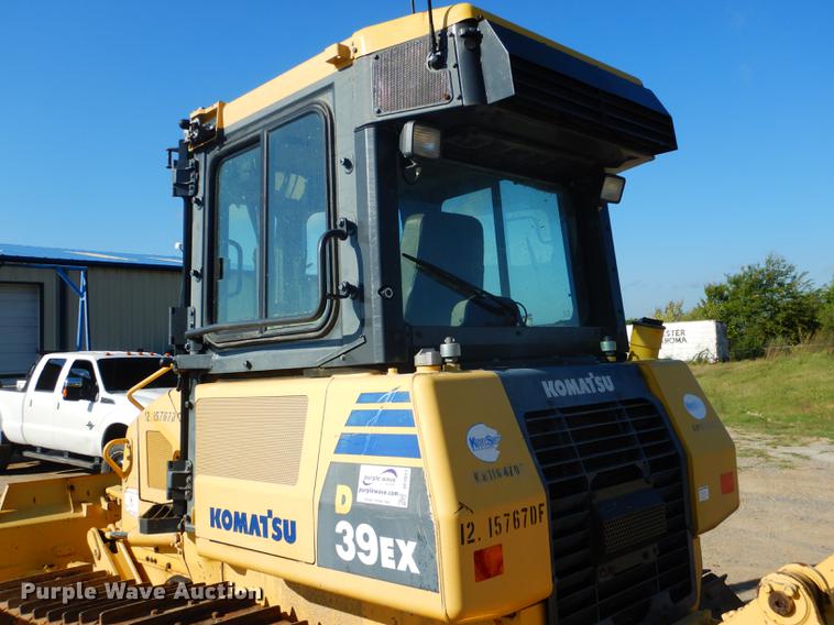 image for item DF2011 2011 Komatsu D39EX-22 dozer