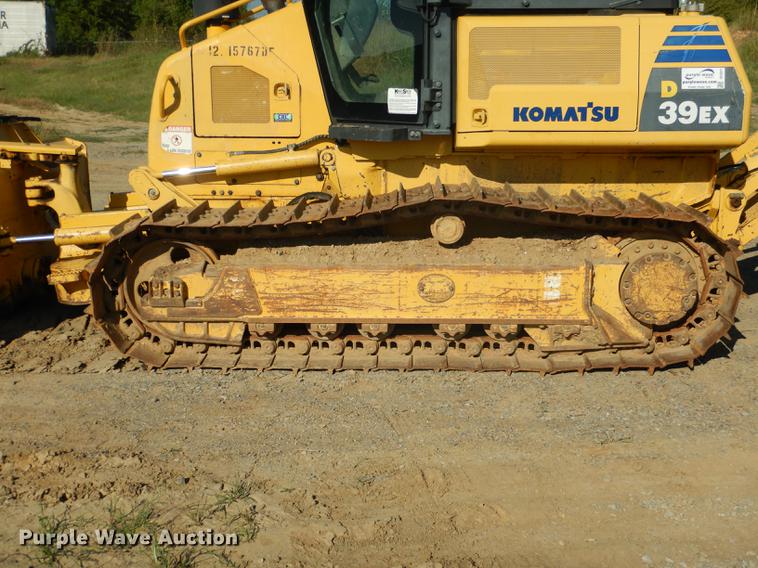 image for item DF2011 2011 Komatsu D39EX-22 dozer