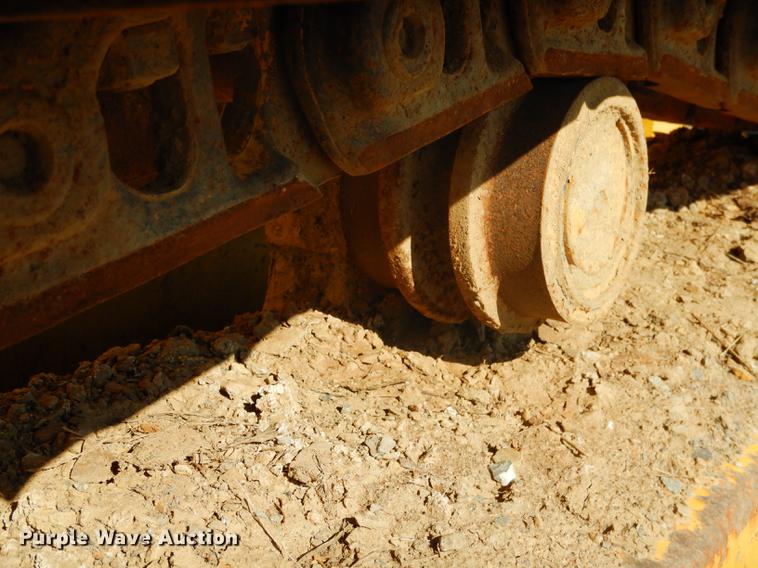 image for item DF2011 2011 Komatsu D39EX-22 dozer