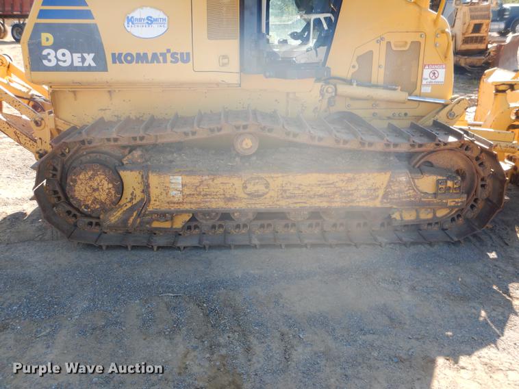 image for item DF2011 2011 Komatsu D39EX-22 dozer