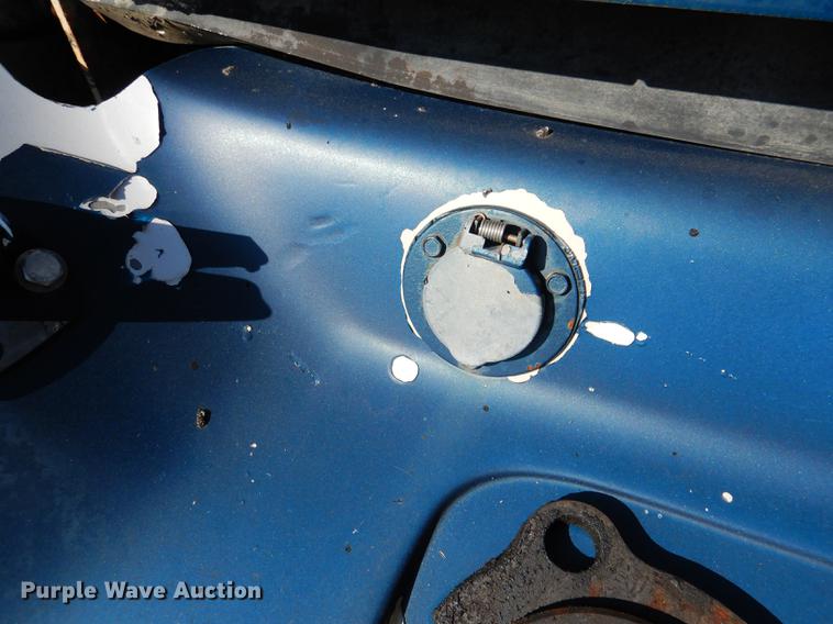 image for item DF2012 1995 International 9400 flatbed truck