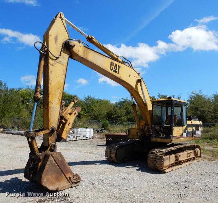 image for item DF2017 1989 Caterpillar E200B excavator