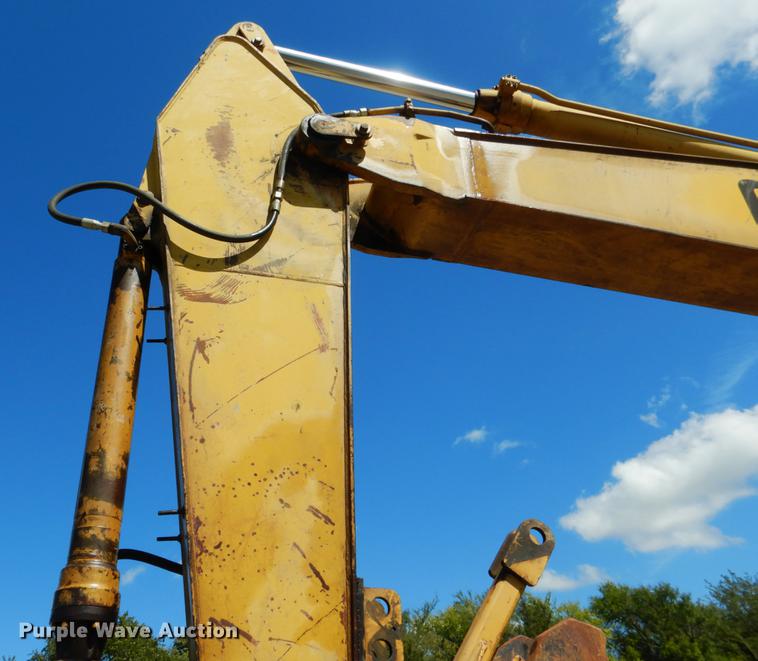 image for item DF2017 1989 Caterpillar E200B excavator