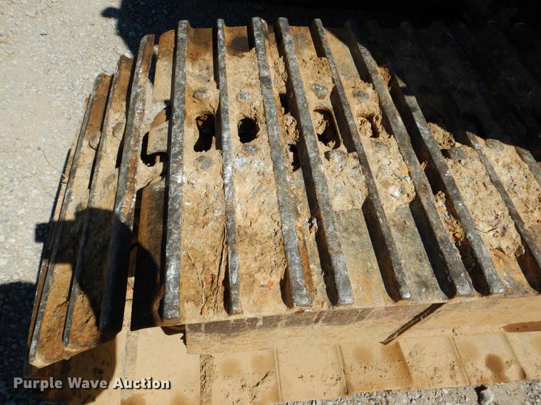 image for item DF2017 1989 Caterpillar E200B excavator