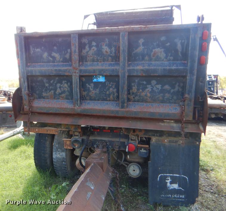 image for item DF2019 1988 Kenworth T600 dump truck