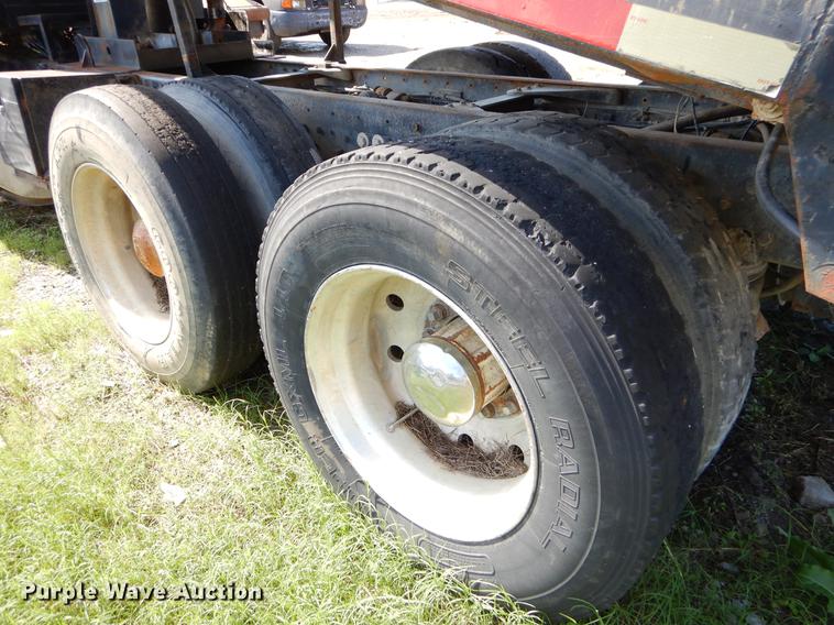 image for item DF2019 1988 Kenworth T600 dump truck