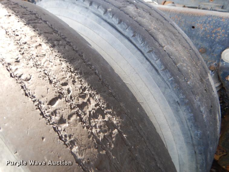 image for item DF2019 1988 Kenworth T600 dump truck