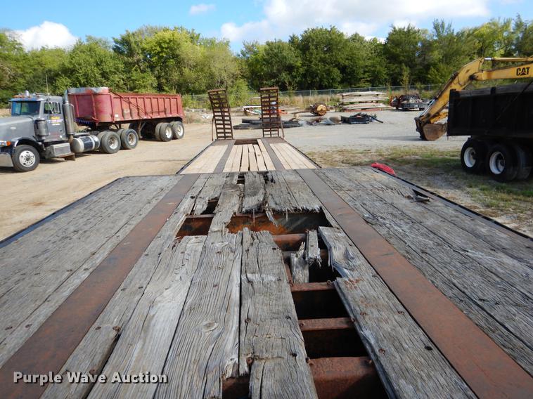 image for item DF2023 1988 Great Dane GPDAR-248 equipment trailer
