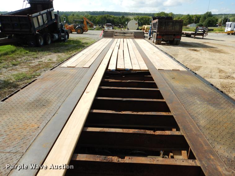 image for item DF2023 1988 Great Dane GPDAR-248 equipment trailer